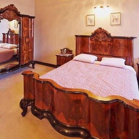 Exclusive Apartment On Shevchenko Avenue 10 Lviv Eksteriør billede